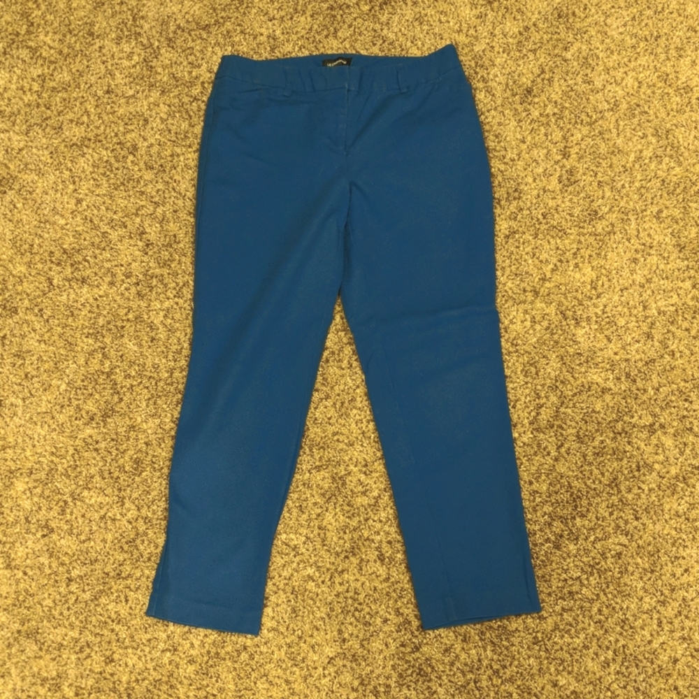 Women's Liz Claiborne's crop pants size 6